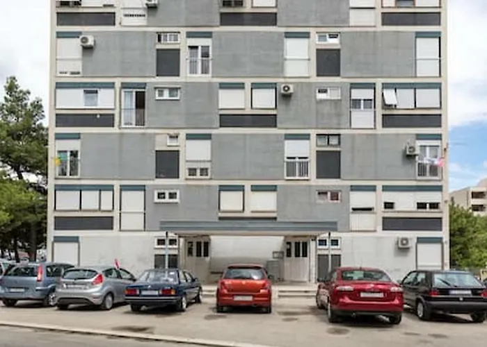 Apartment-center Of דירה