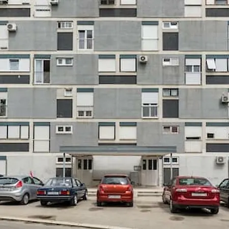 Apartment-center Of Apartman