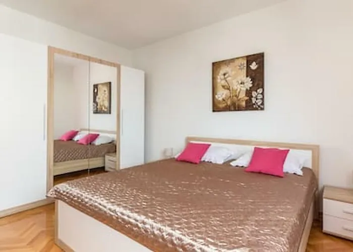 Apartment-center Of